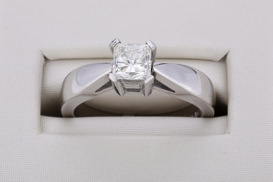 18k White Gold Solitaire 0.70 ctw Polar Ice Diamond Engagement Ring