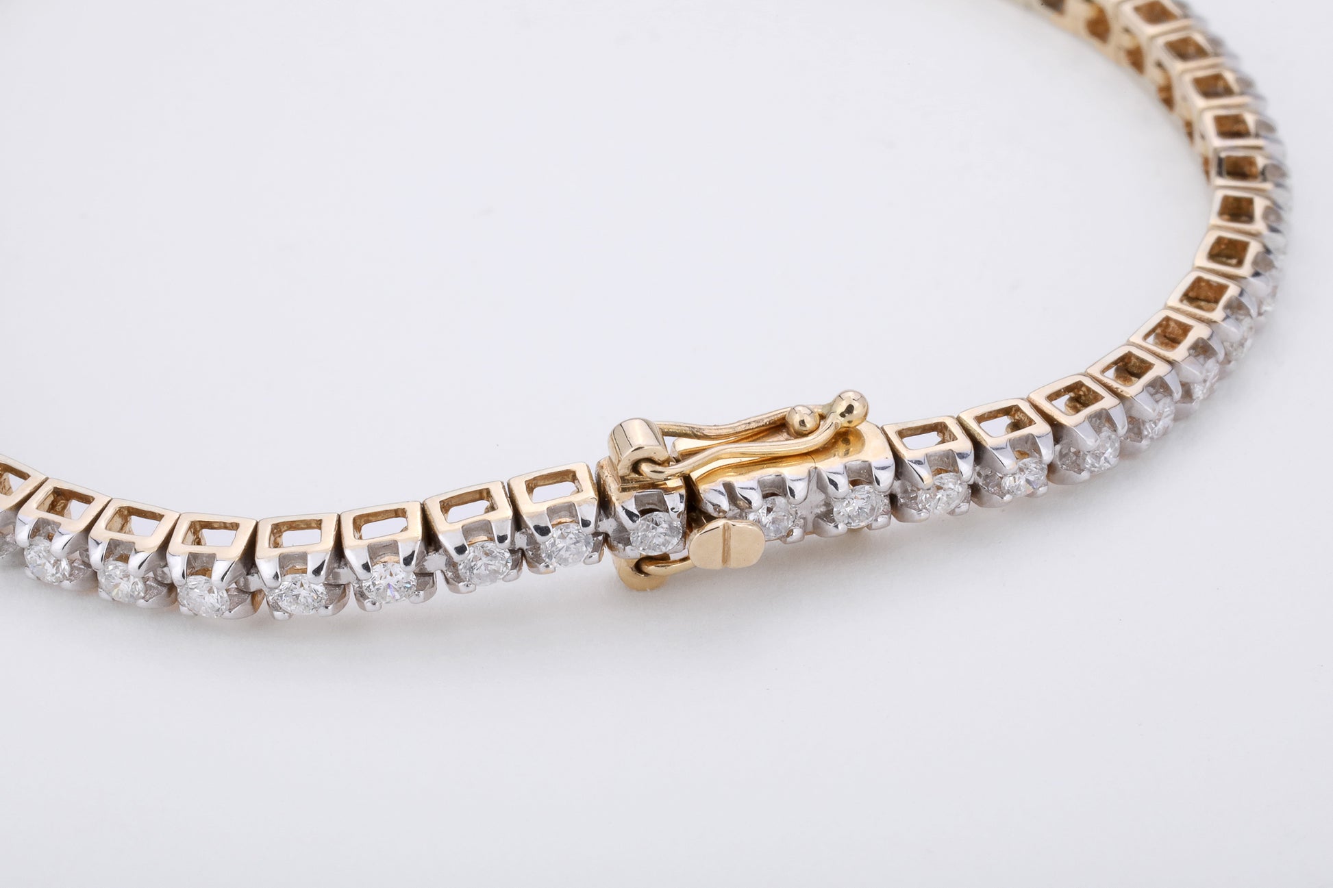 14K Yellow Gold Diamond Ladies Tennis Bracelet – Swedish